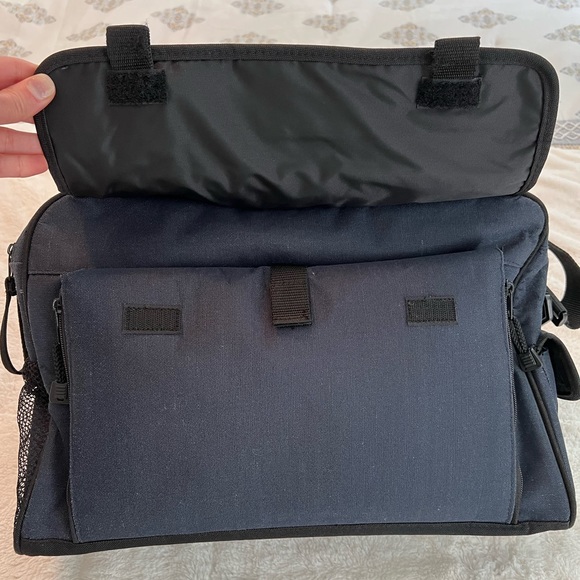 Eddie Bauer Diaper Bag Duffle - Picture 7 of 15